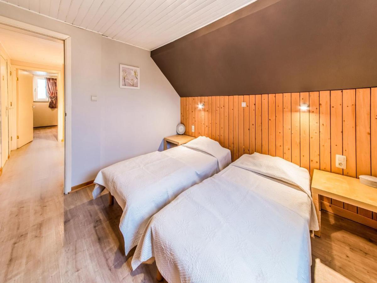Modern Holiday Home In Lavacherie Sainte-Ode Kültér fotó