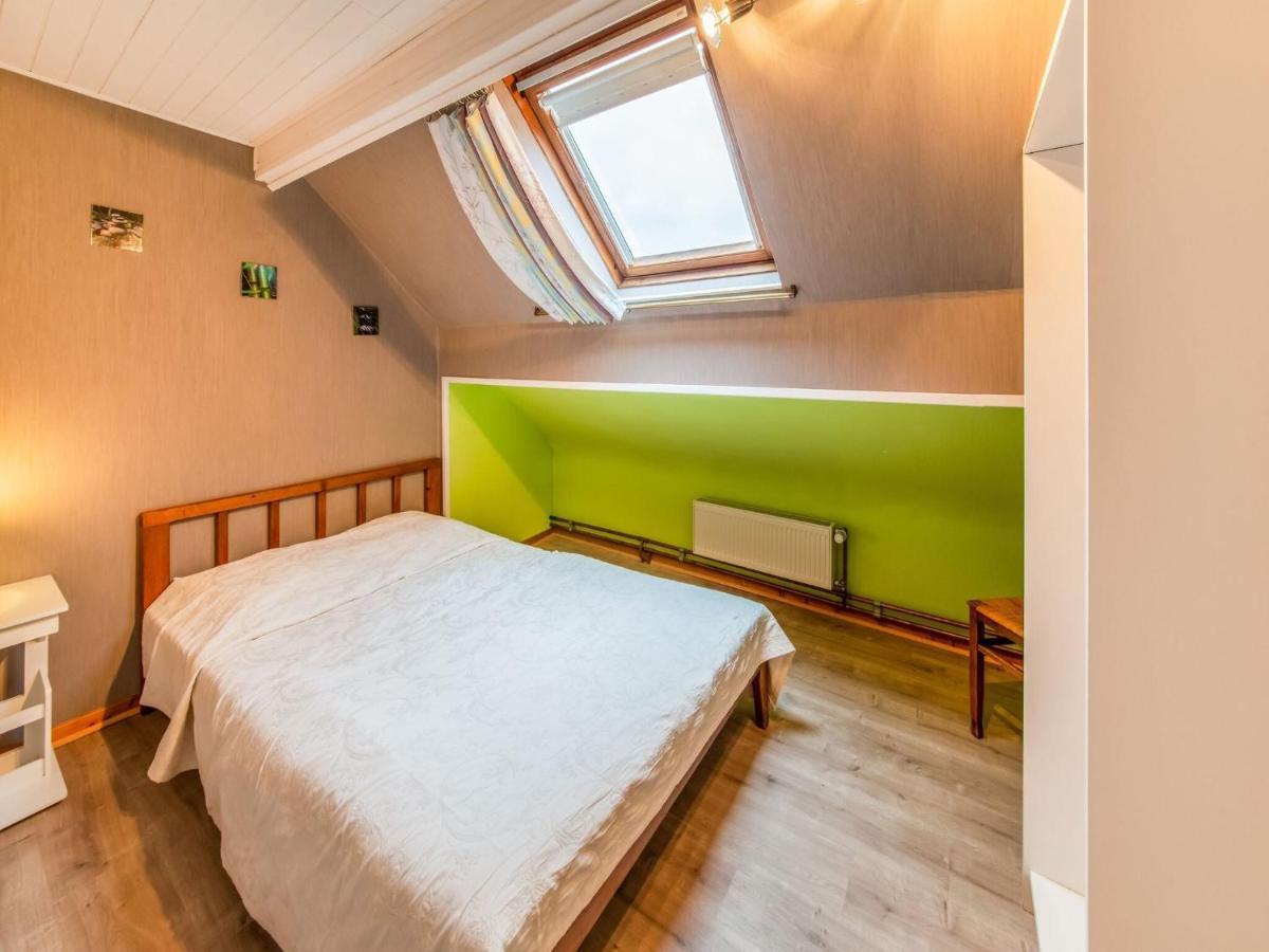 Modern Holiday Home In Lavacherie Sainte-Ode Kültér fotó