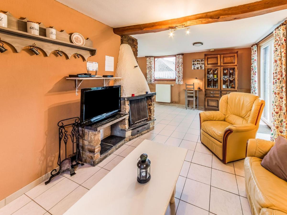 Modern Holiday Home In Lavacherie Sainte-Ode Kültér fotó
