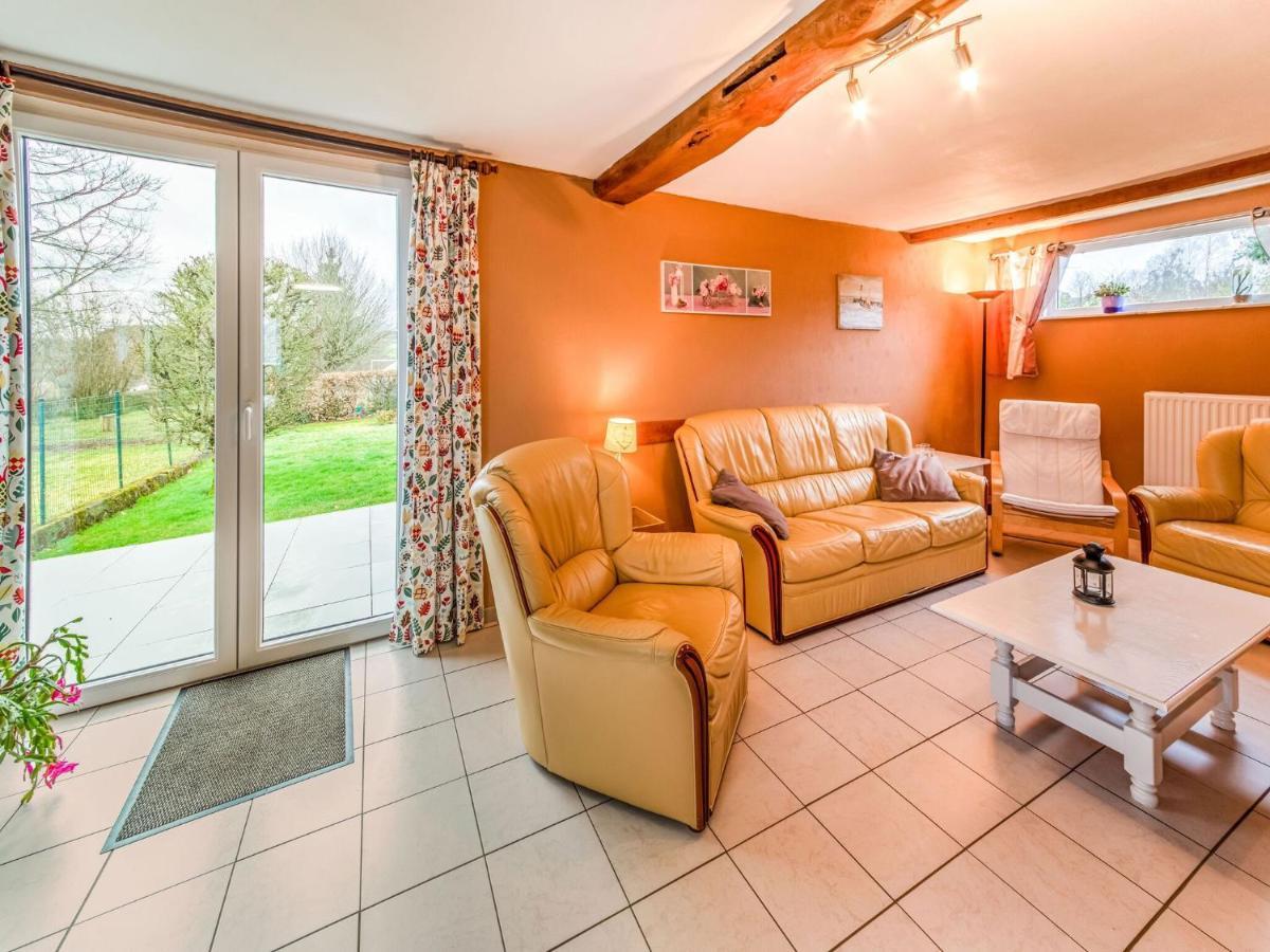 Modern Holiday Home In Lavacherie Sainte-Ode Kültér fotó
