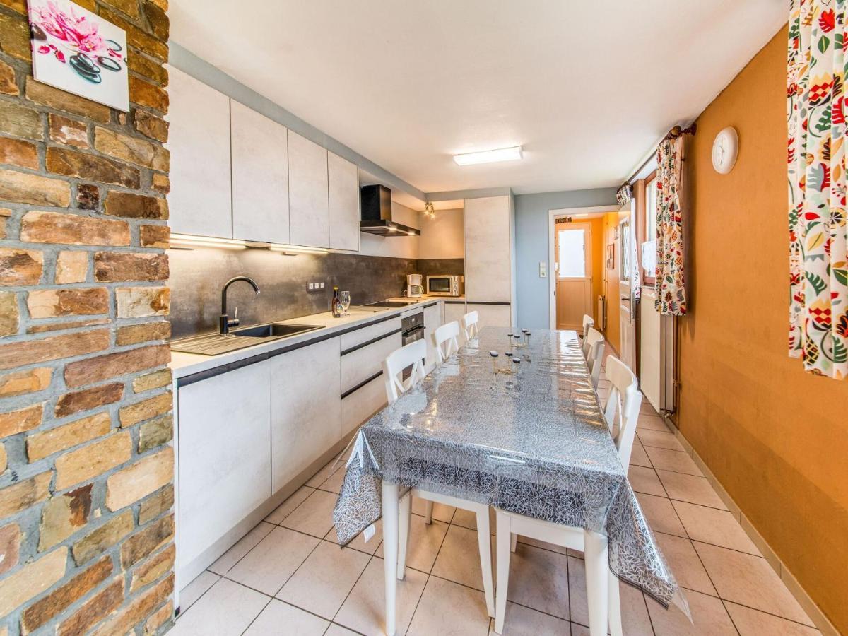Modern Holiday Home In Lavacherie Sainte-Ode Kültér fotó